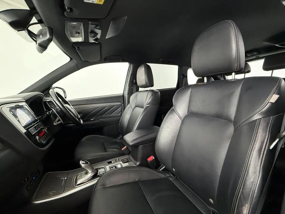2019-mitsubishi-outlander-24-4h-phev-big-15