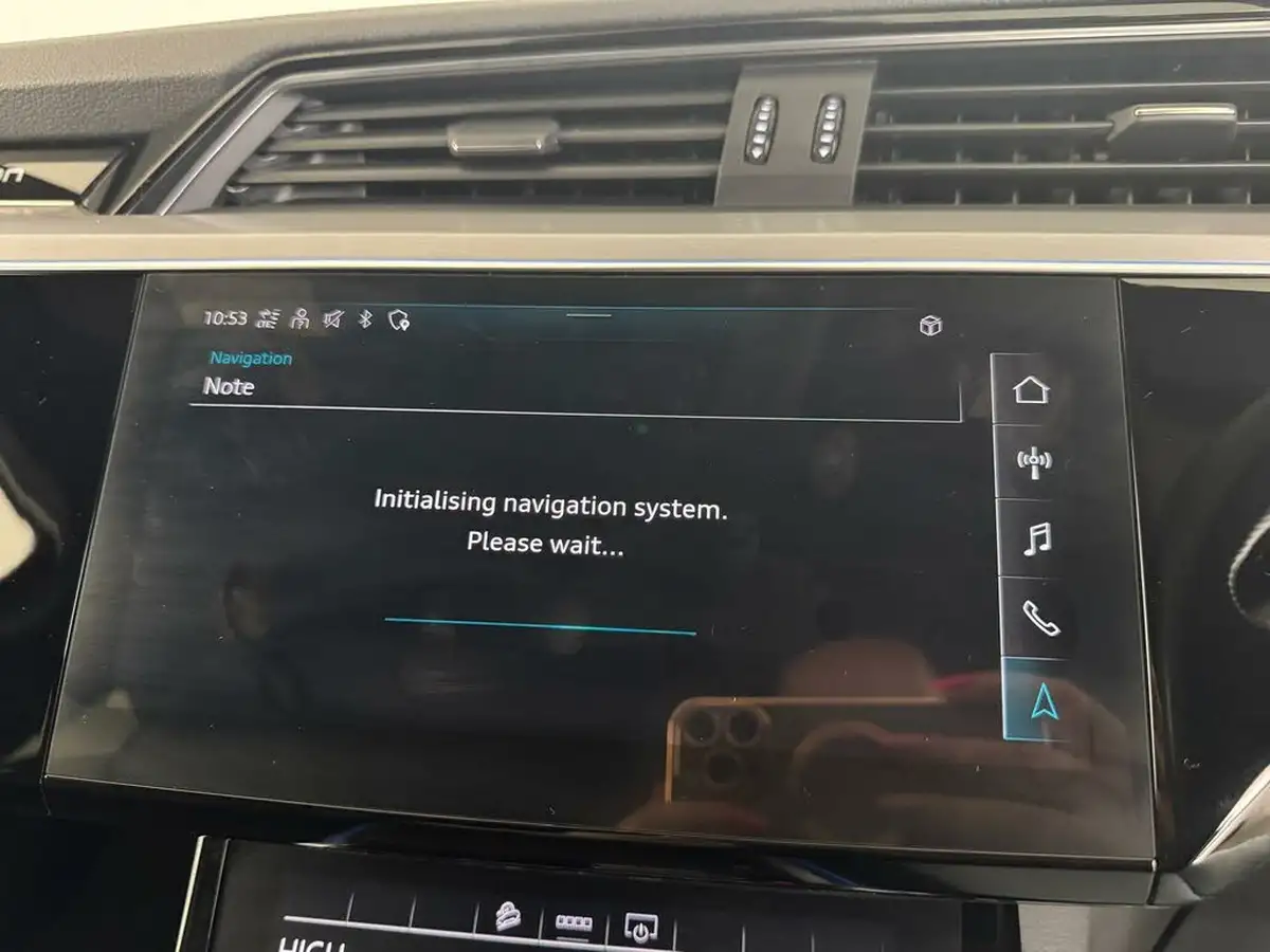 2021-audi-e-tron-e-station-wagon-big-45