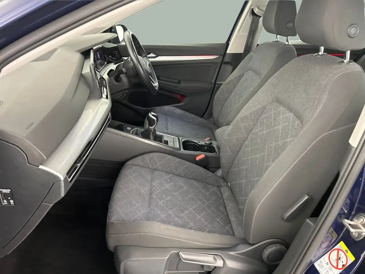 2020-volkswagen-golf-15-tsi-life-130ps-hatchback-big-20