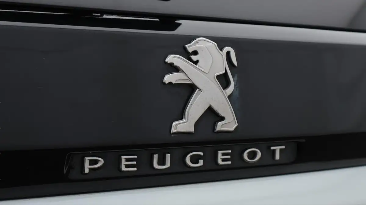 2019-peugeot-5008-suv-15-bluehdi-gt-line-premium-big-25