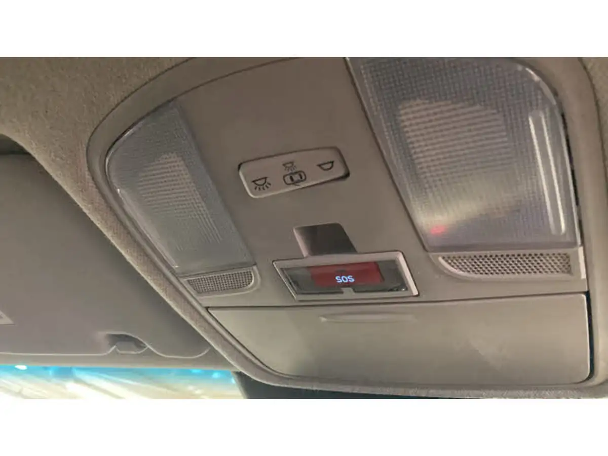 2022-hyundai-kona-e-premium-204ps-64kwh-7kw-obc-big-48