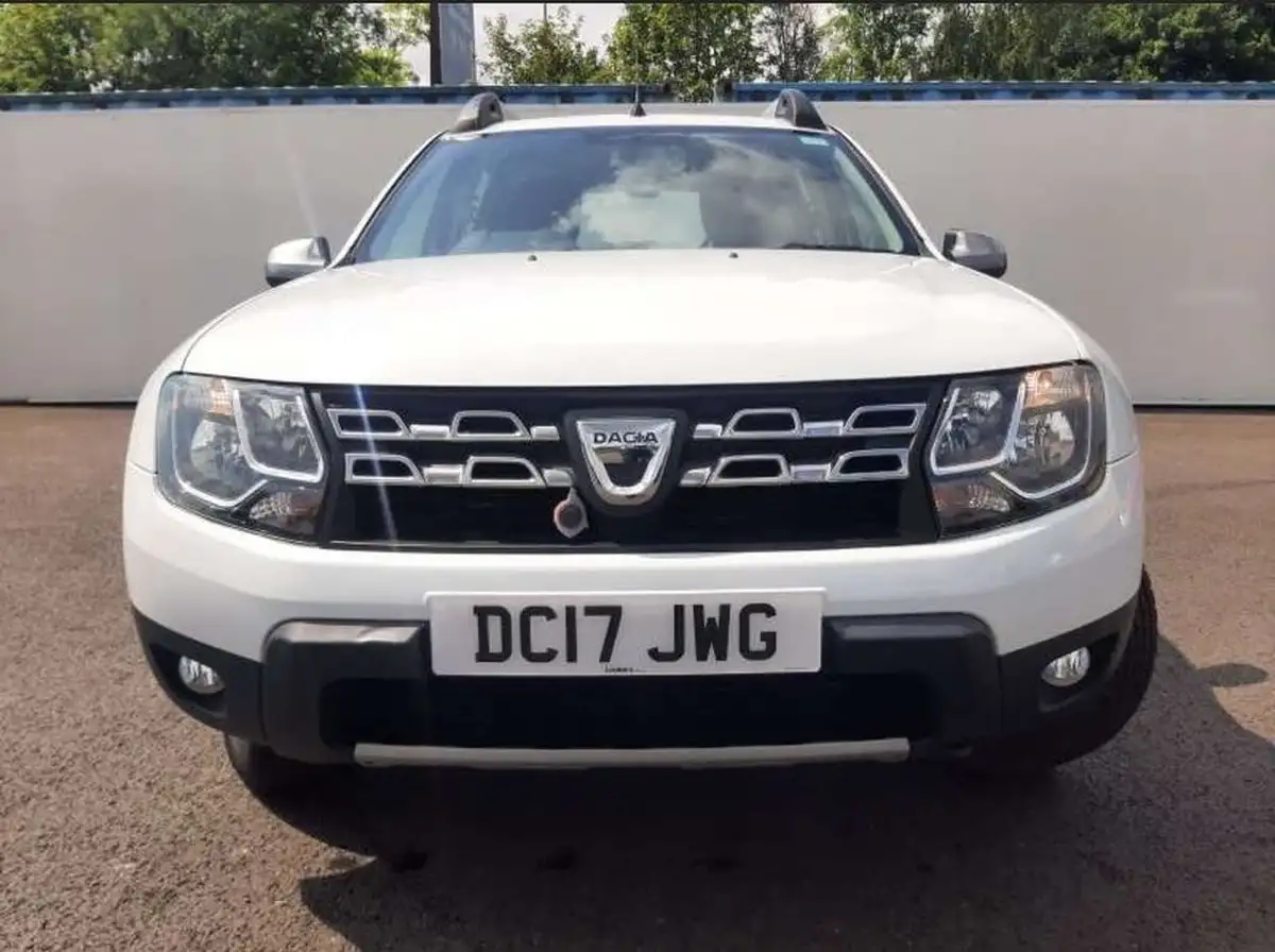 2017-dacia-duster-12-tce-laureate-big-1