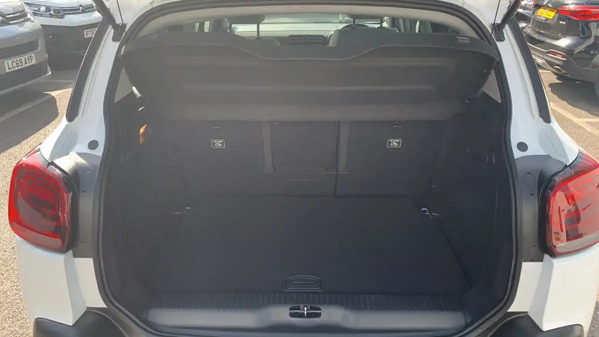 2021-citroen-c3-aircross-12-puretech-shine-plus-110ps-big-18