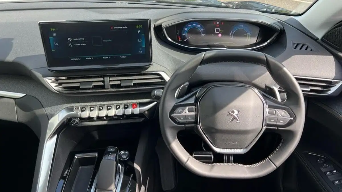 2023-peugeot-3008-suv-16-puretech-allure-premium-225bhp-hybrid-big-4