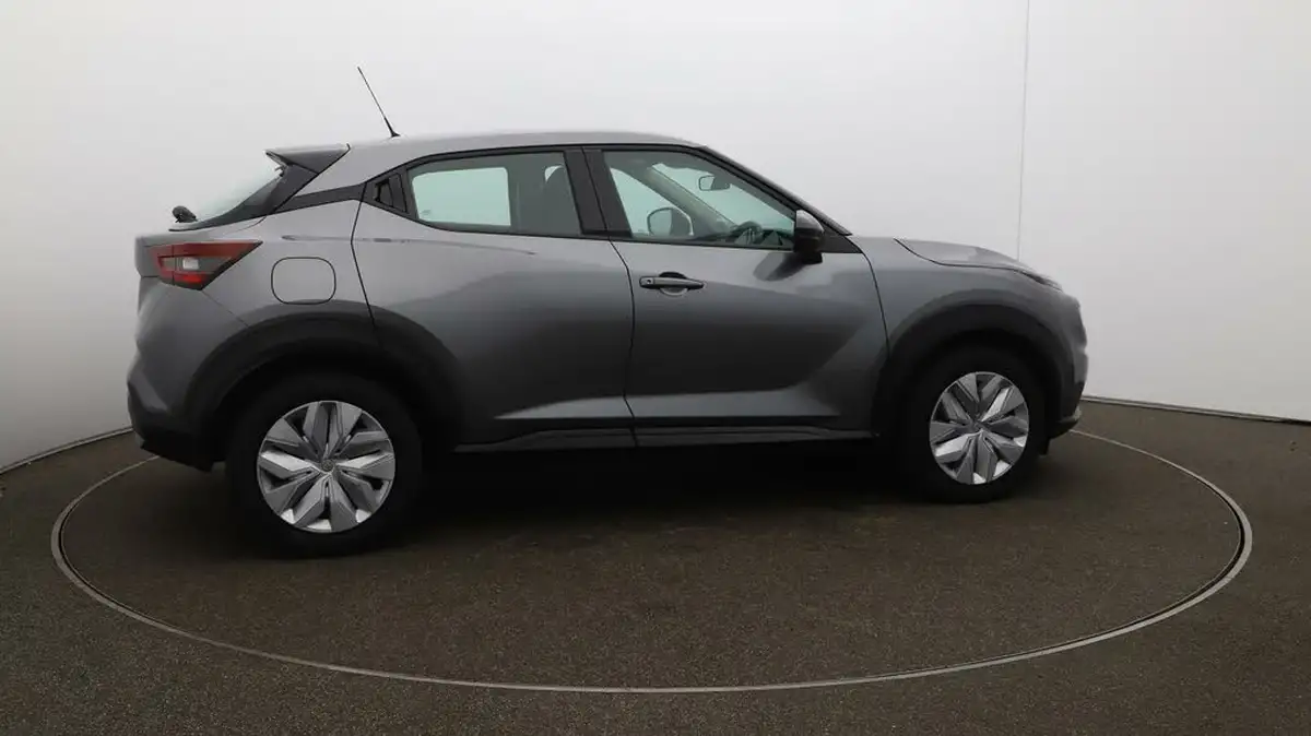 2022-nissan-juke-10-dig-t-acenta-dct-big-42