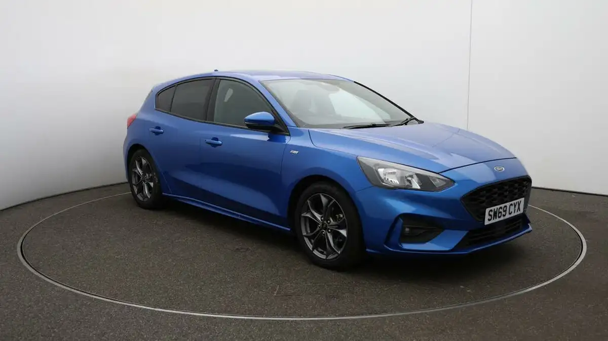 2019-ford-focus-10t-st-line-hatchback-big-1