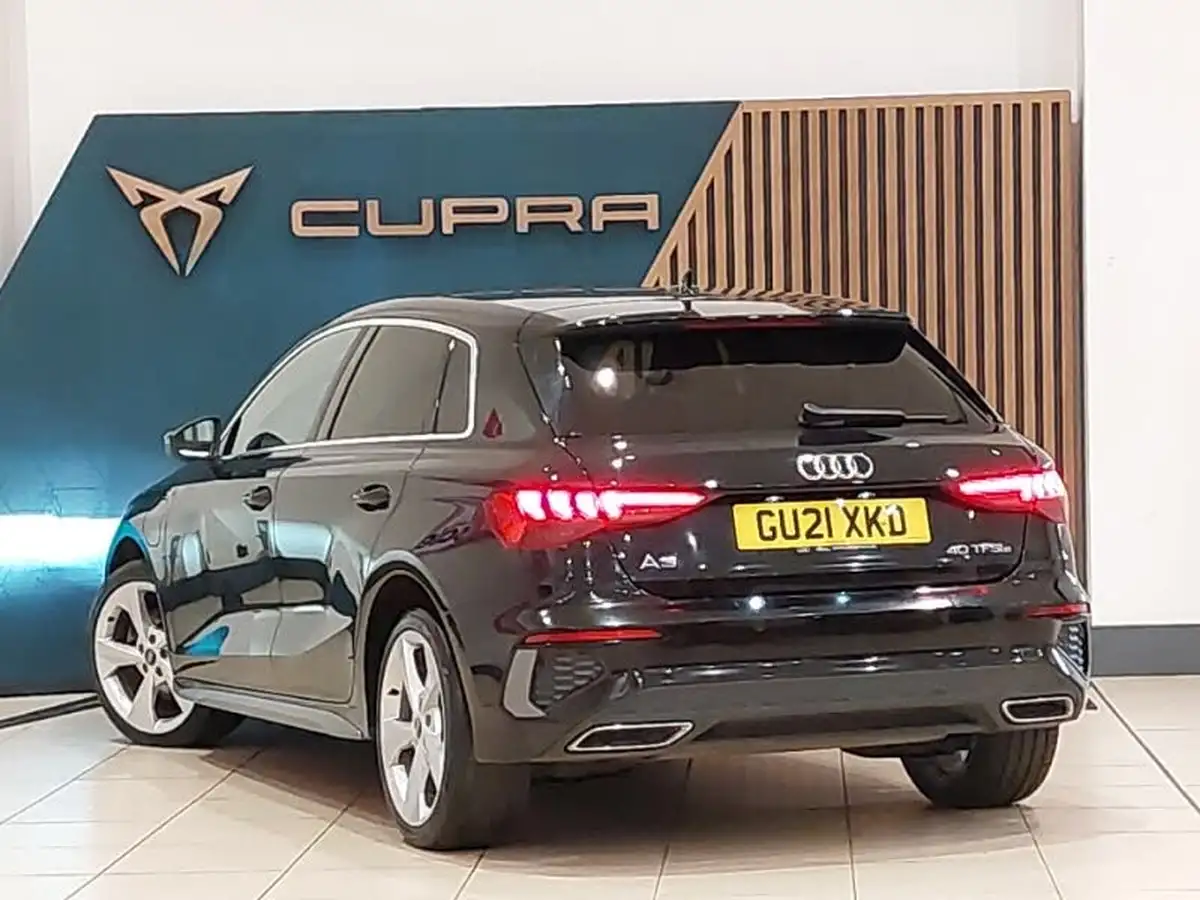 2021-audi-a3-14-40-tfsi-e-s-line-big-1