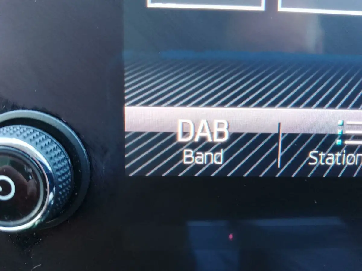 2019-skoda-octavia-20tdi-se-l-estate-dsg-big-19