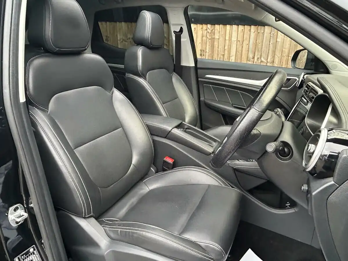 2021-mg-zs-suv-e-exclusive-ev-big-28