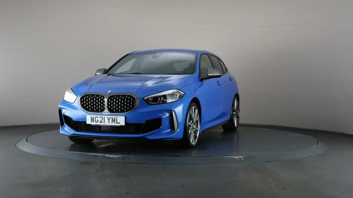 2021-bmw-1-series-20-m135i-xdrive-big-42