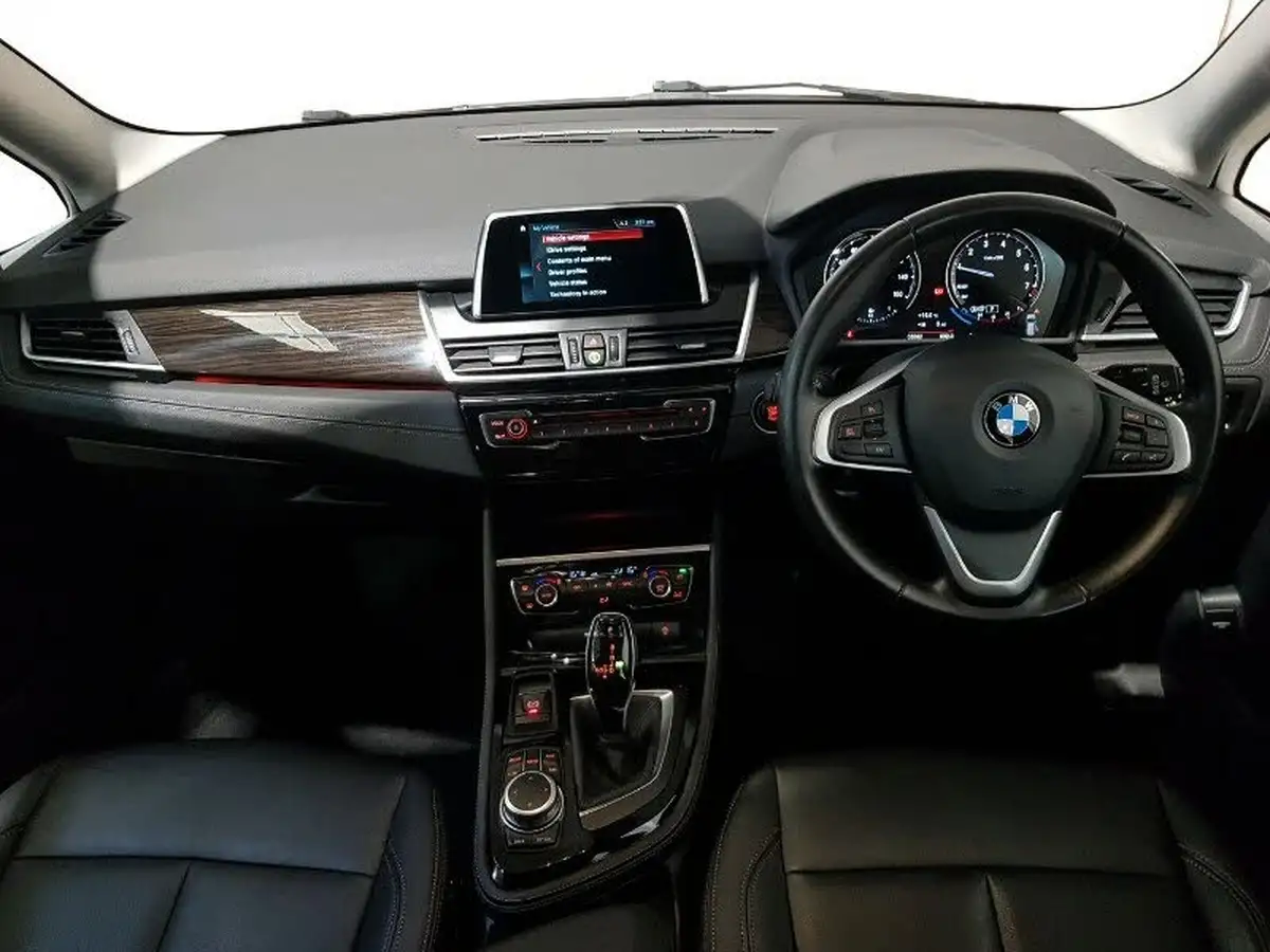 2019-bmw-2-series-15-218i-luxury-gran-dct-big-2