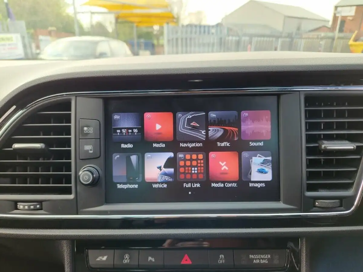 2020-seat-leon-20-tsi-cupra-290-big-14