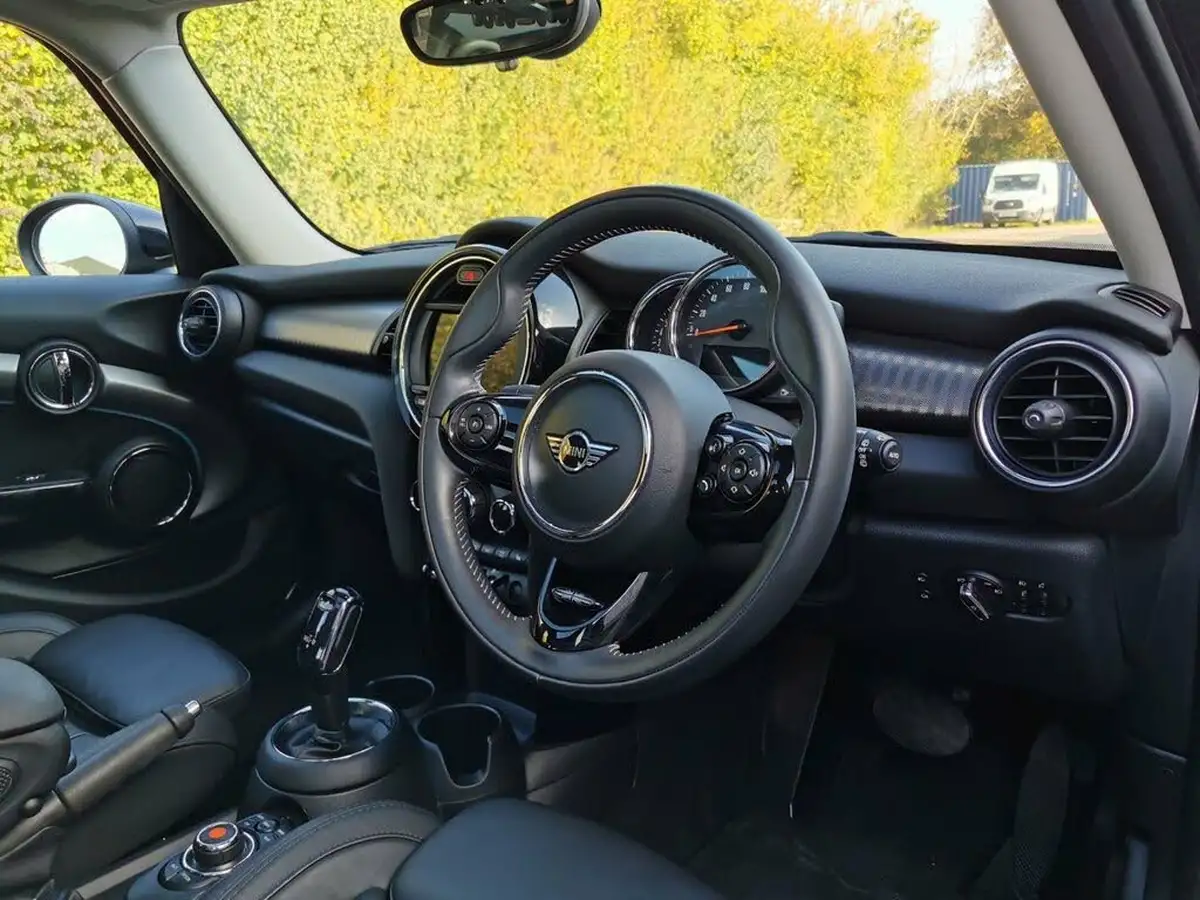 2021-mini-cooper-15-cooper-exclusive-series-ii-hatchback-5d-auto-big-8