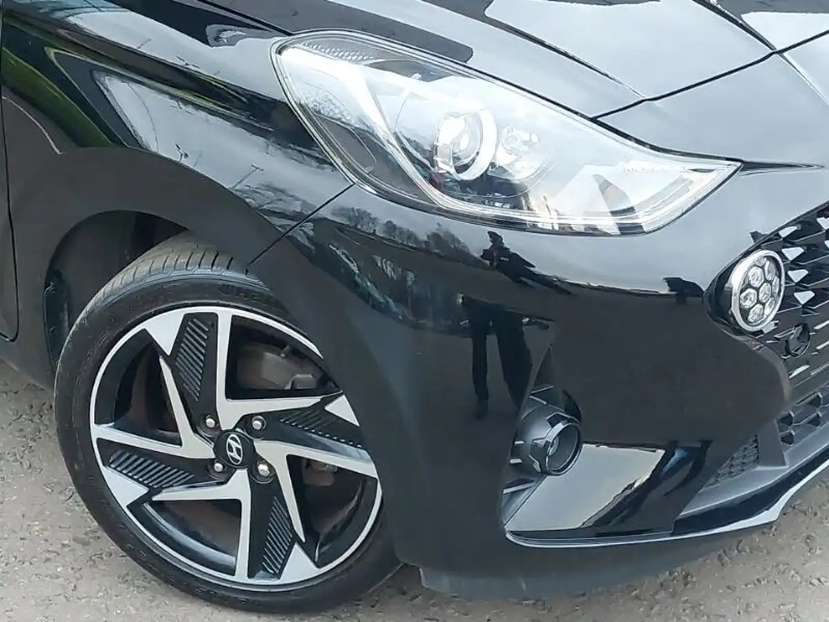 2023-hyundai-i10-12-premium-auto-big-8