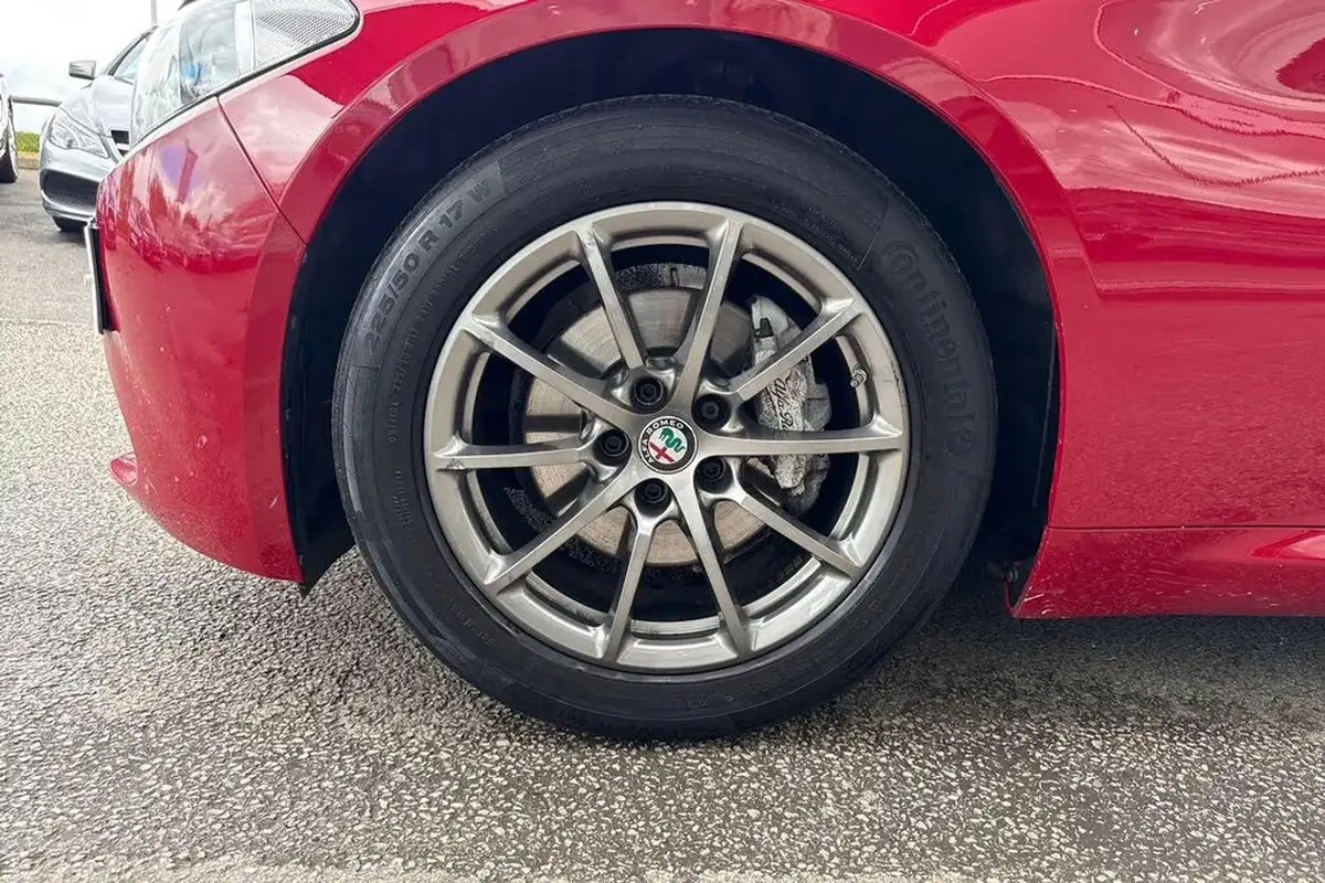 2019-alfa-romeo-giulia-22td-super-big-22