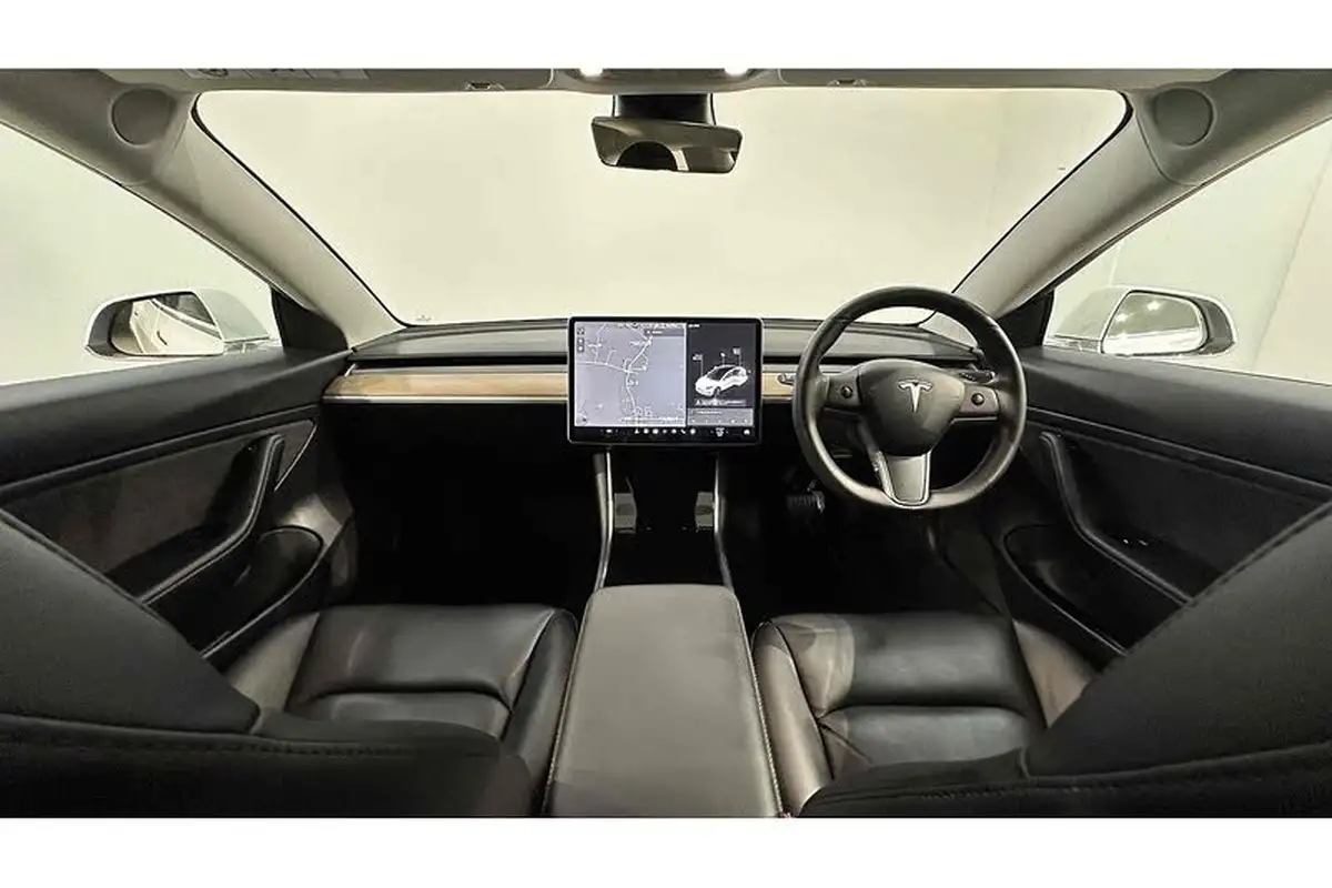 2020-tesla-model-3-e-standard-plus-big-23