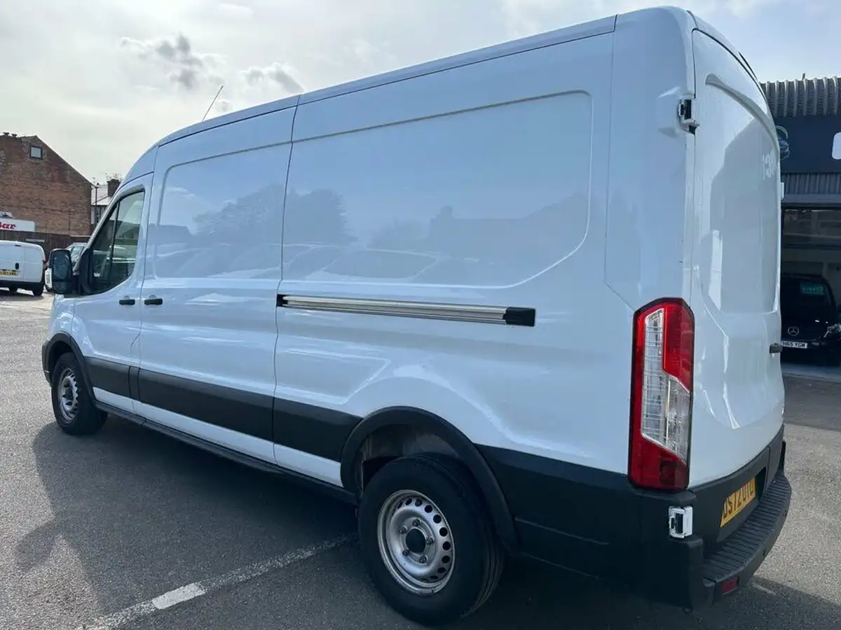 2022-ford-transit-big-21
