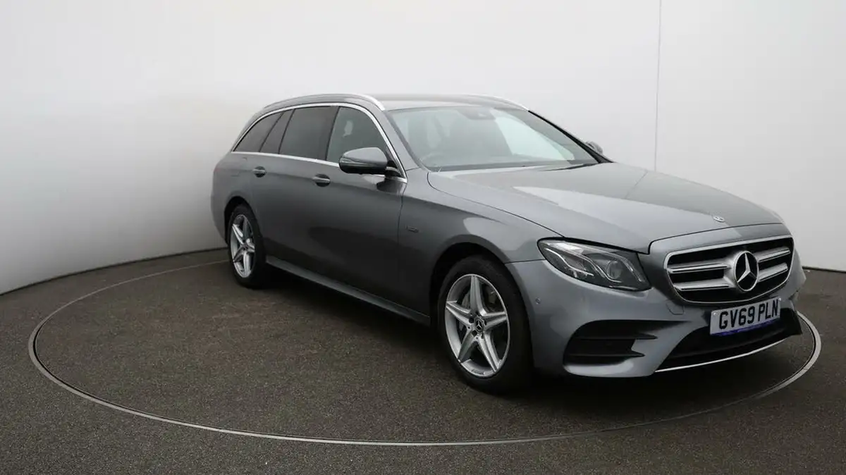 2020-mercedes-benz-e-class-20d-e300de-amg-line-premium-eq-power-estate-5d-big-35