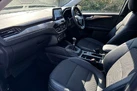 2022-ford-kuga-small-17