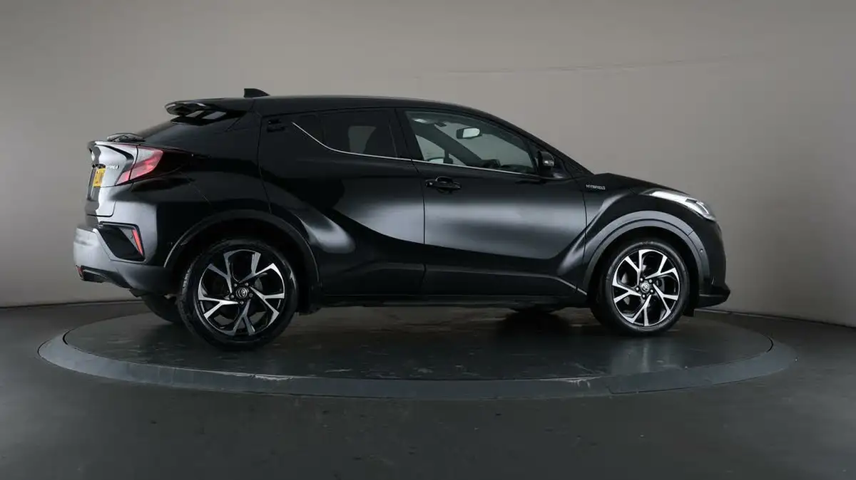 2021-toyota-c-hr-18-vvt-i-design-big-55
