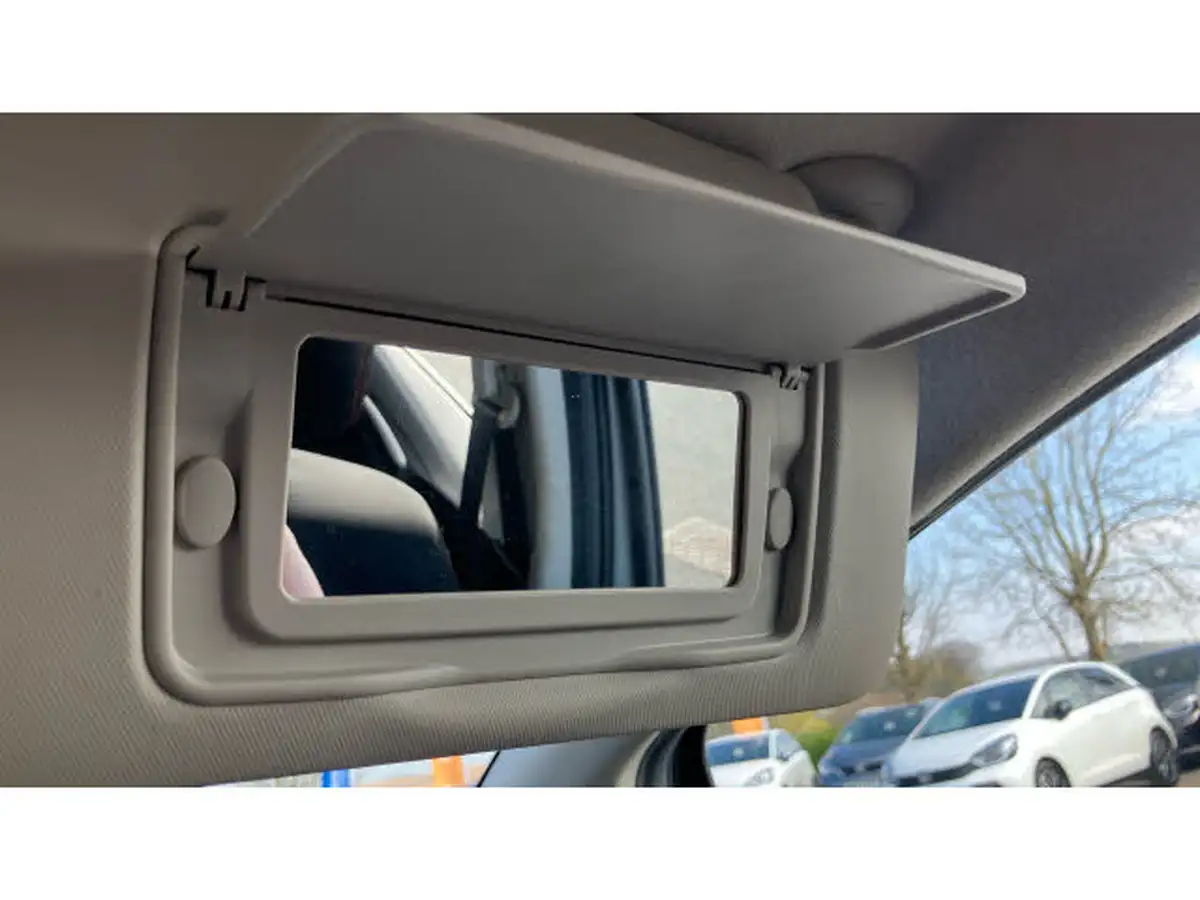 2019-honda-jazz-15-i-vtec-sport-big-25