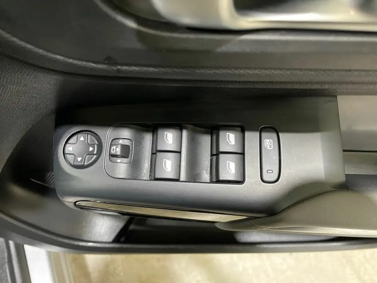 2022-citroen-c5-aircross-16-puretech-shine-plus-5d-big-19