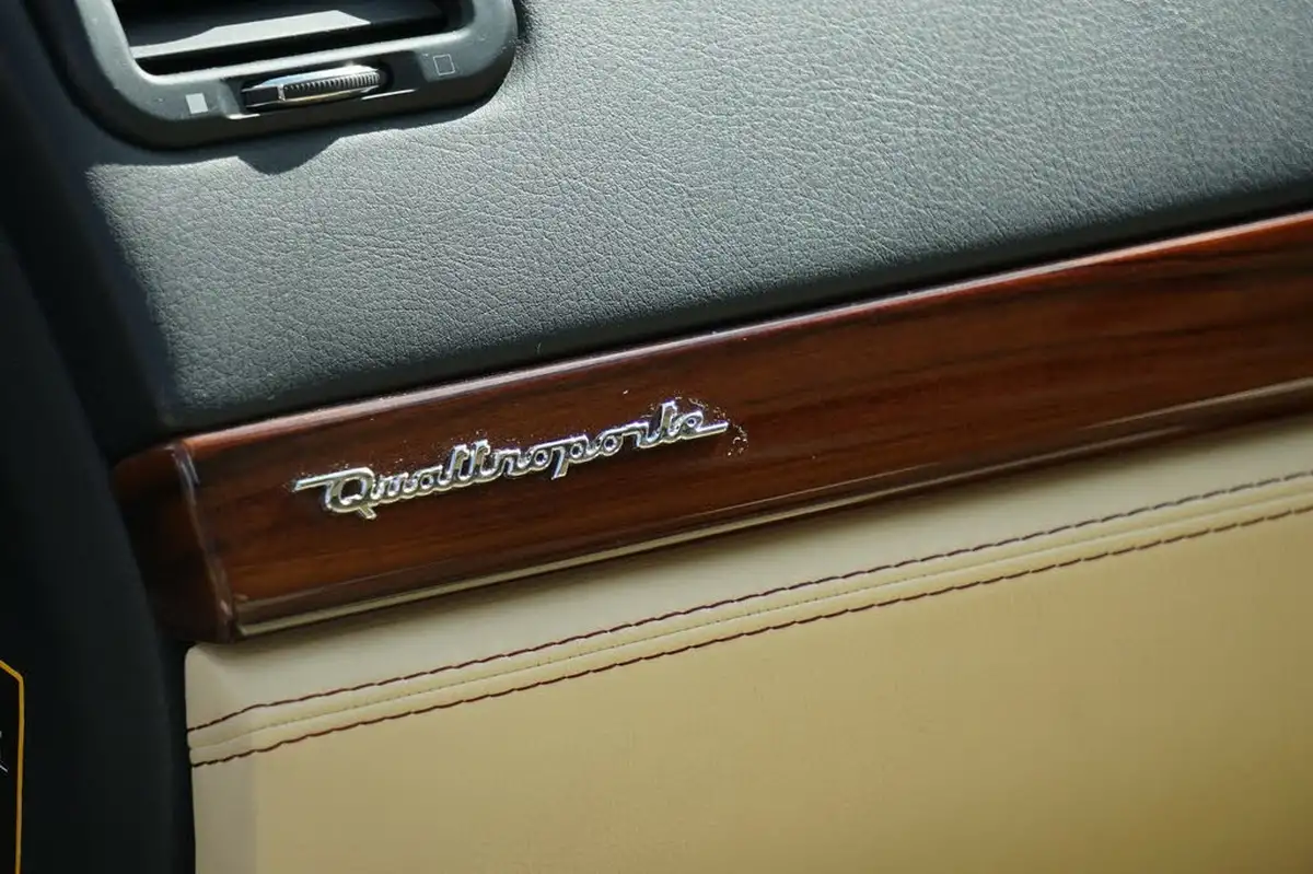 2007-maserati-quattroporte-42-auto-big-25
