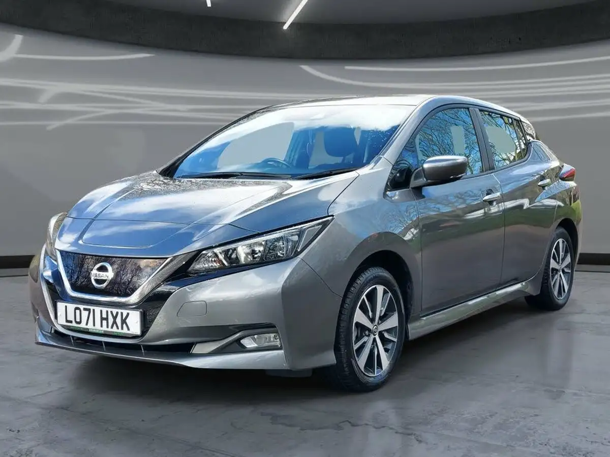 2021-nissan-leaf-e-acenta-big-3