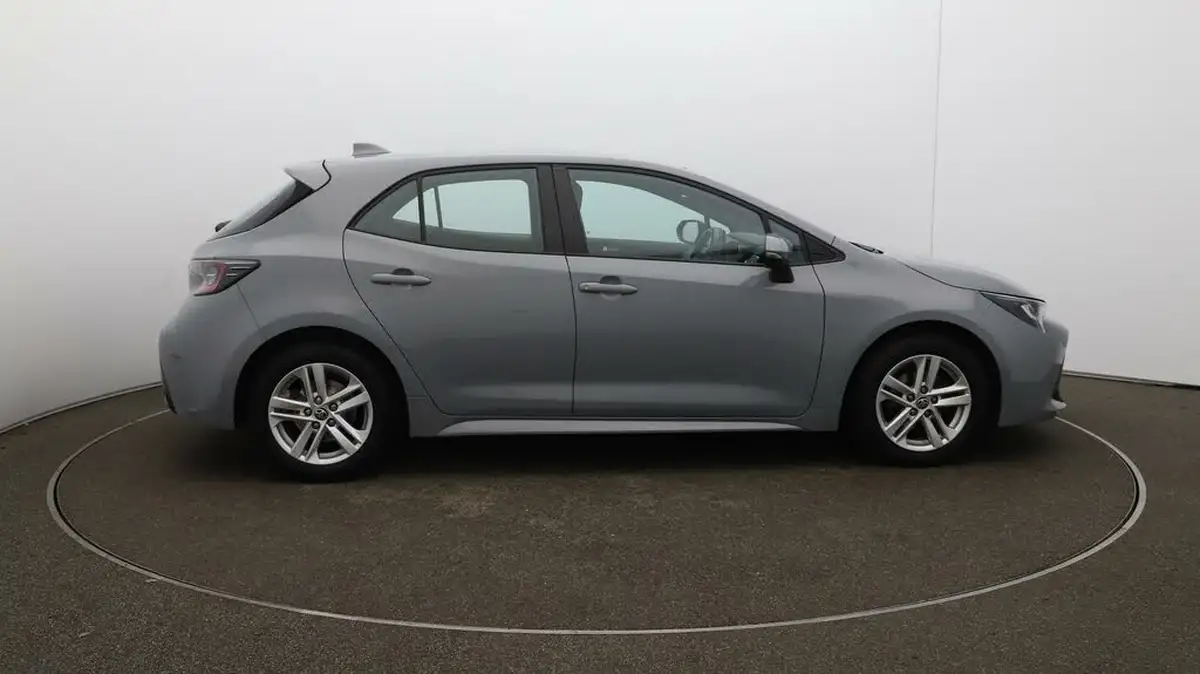 2022-toyota-corolla-18-vvt-i-icon-120bhp-trk-hatchback-5d-big-42