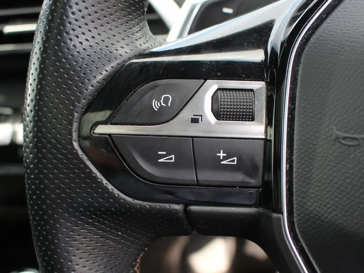 2019-peugeot-5008-suv-12-puretech-gt-line-premium-eat8-big-51
