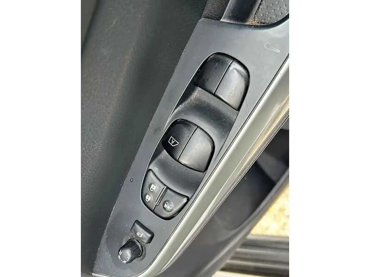 2021-nissan-navara-23dci-tt-n-connecta-8-navi-big-46