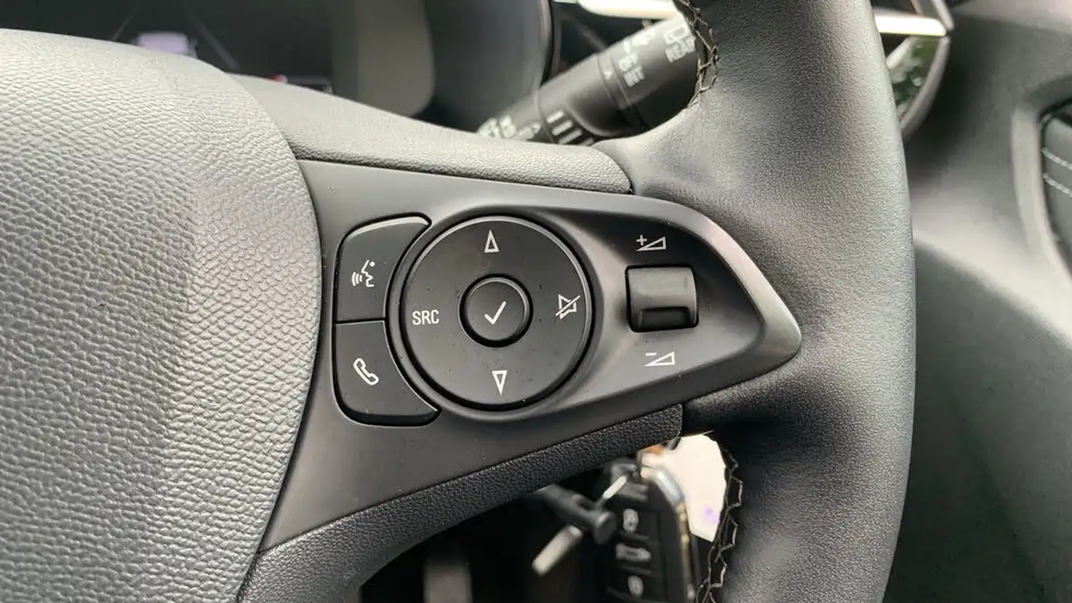 2022-vauxhall-corsa-12i-elite-edition-big-23
