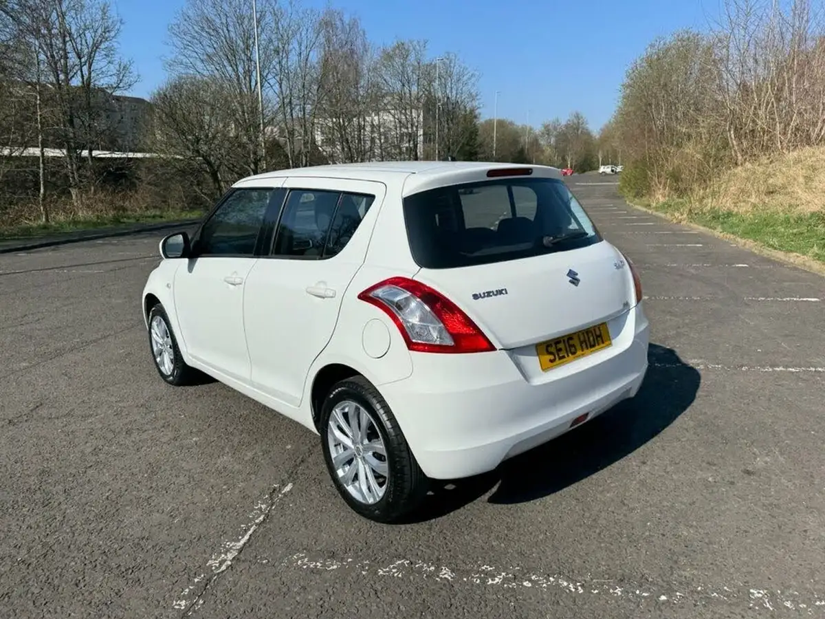 2016-suzuki-swift-12-sz3-4x4-5d-big-9