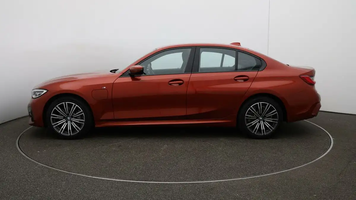 2020-bmw-3-series-20-330e-m-sport-saloon-4d-big-58