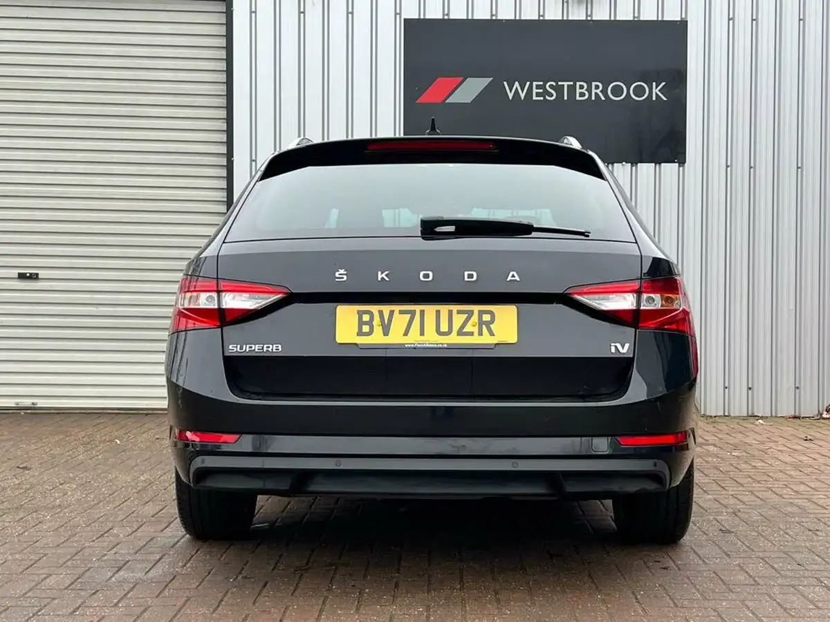 2021-skoda-superb-14-tsi-se-technology-156ps-estate-big-8
