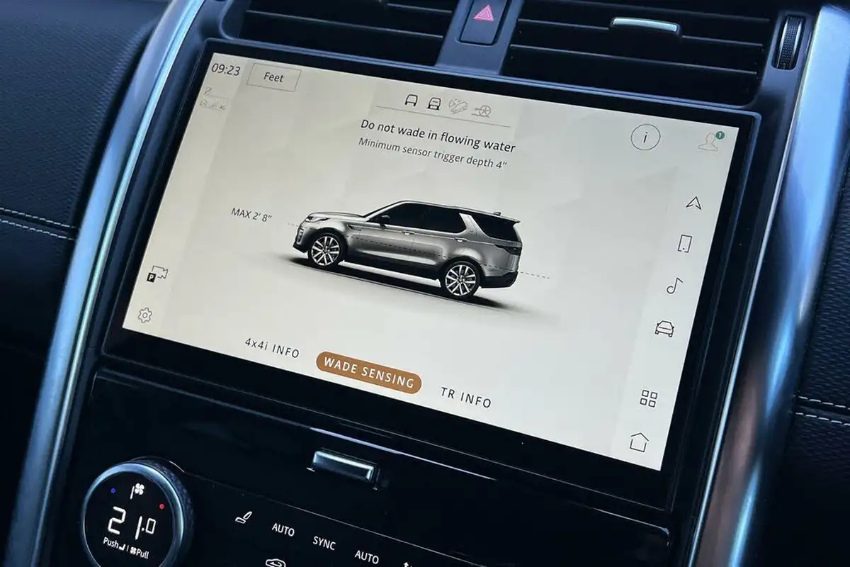 2022-land-rover-discovery-30-d300-r-dynamic-hse-big-55