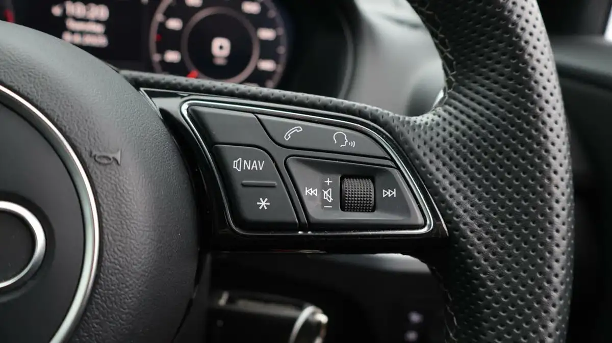 2021-audi-q2-15-35-tfsi-s-line-tronic-big-24