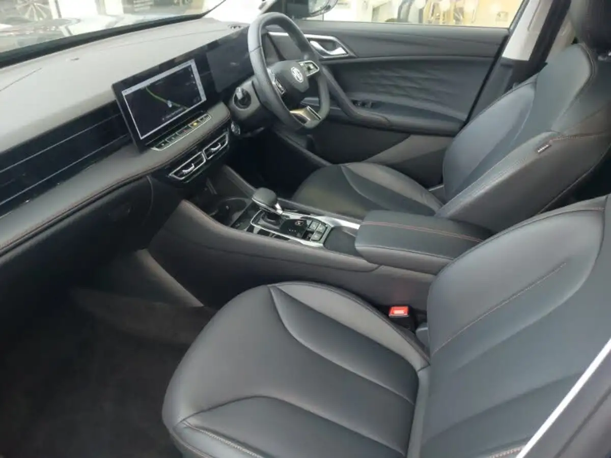 2024-mg-hs-15t-gdi-trophy-273ps-plug-in-hybrid-1496cc-auto-big-4