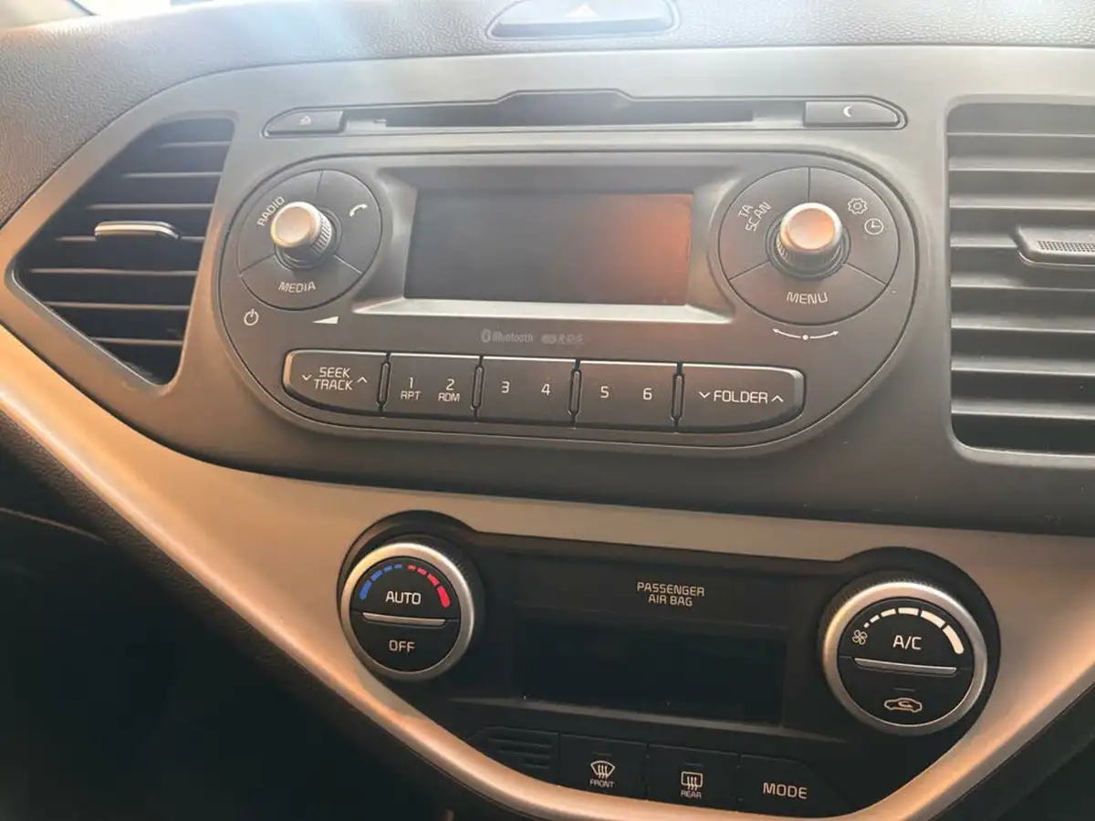 2017-kia-picanto-10-se-big-32