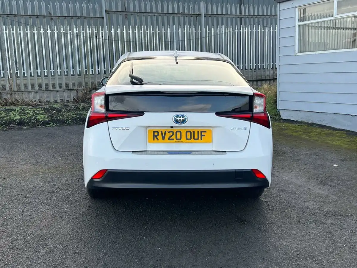 2020-toyota-prius-18-vvt-i-business-edition-plus-cvt-big-14