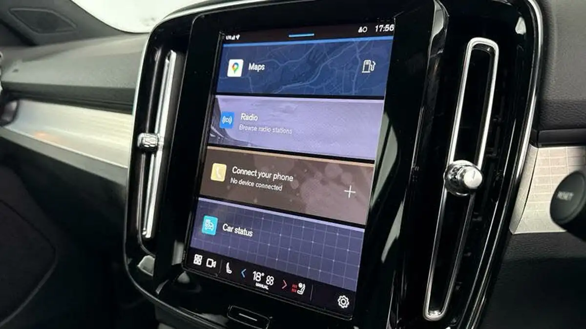 2024-volvo-xc40-20-b4-plus-big-17