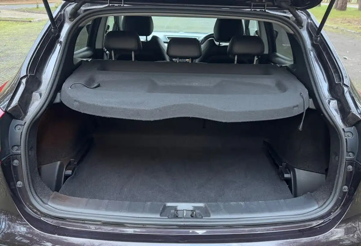 2017-nissan-qashqai-15dci-tekna-big-37