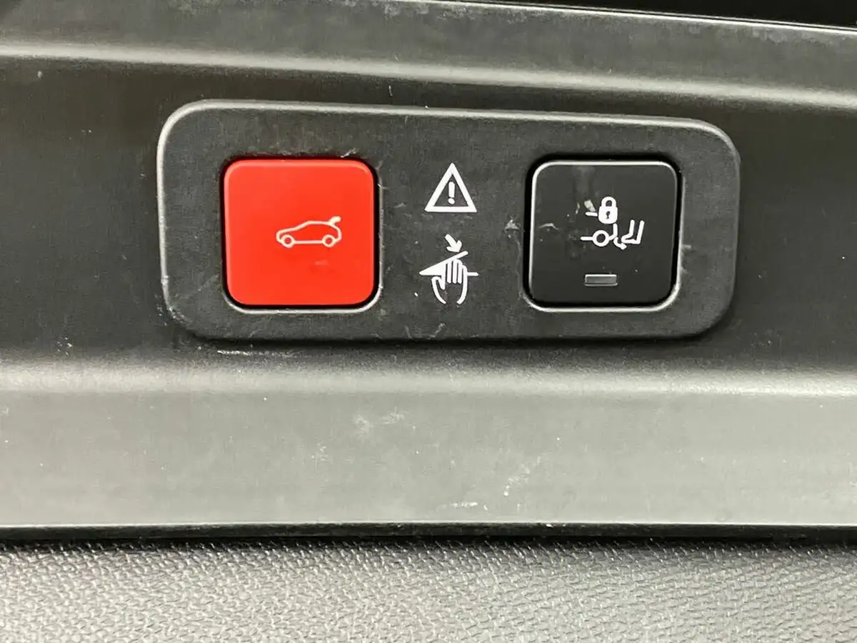 2022-peugeot-5008-suv-12-puretech-gt-premium-big-21