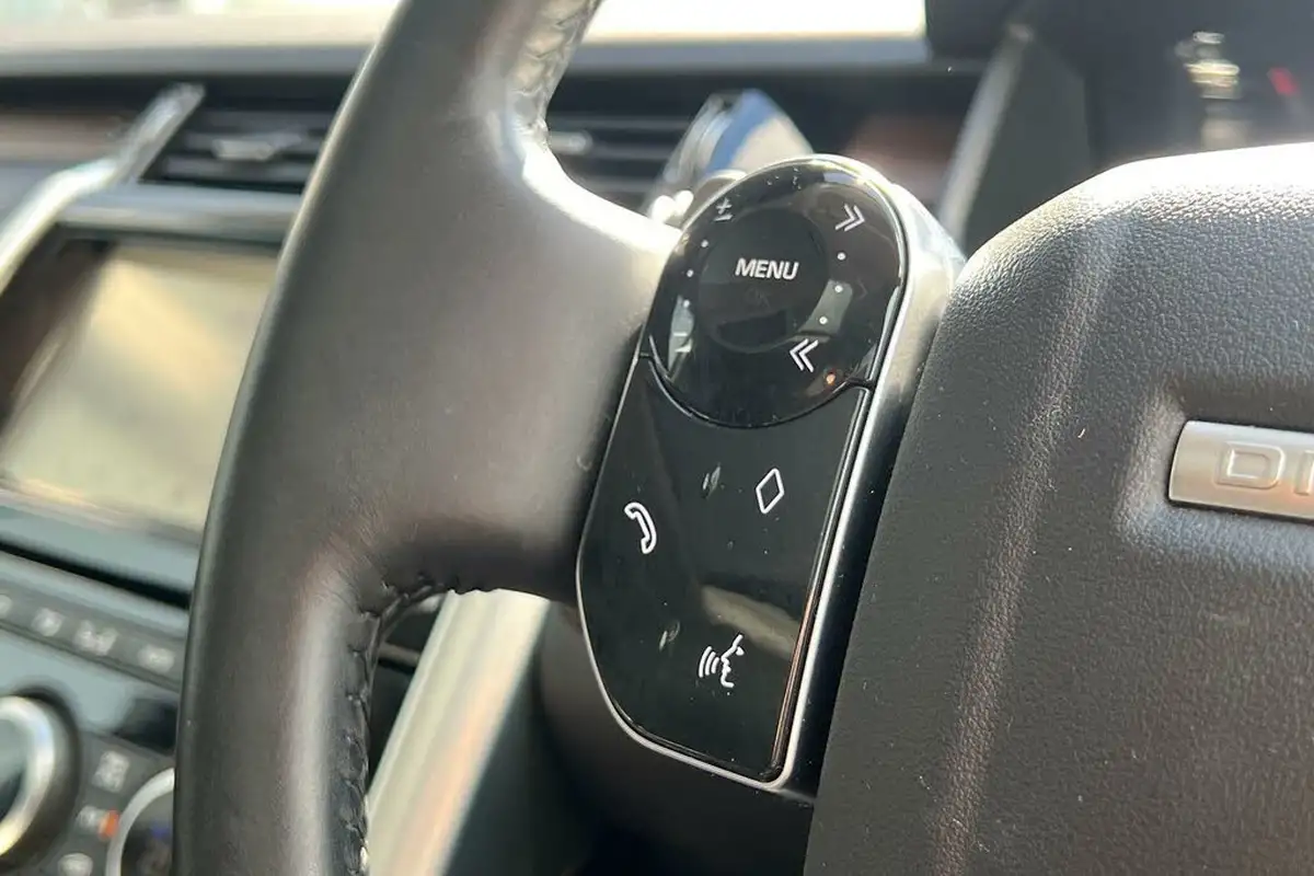 2019-land-rover-discovery-30-sd6-hse-luxury-big-51