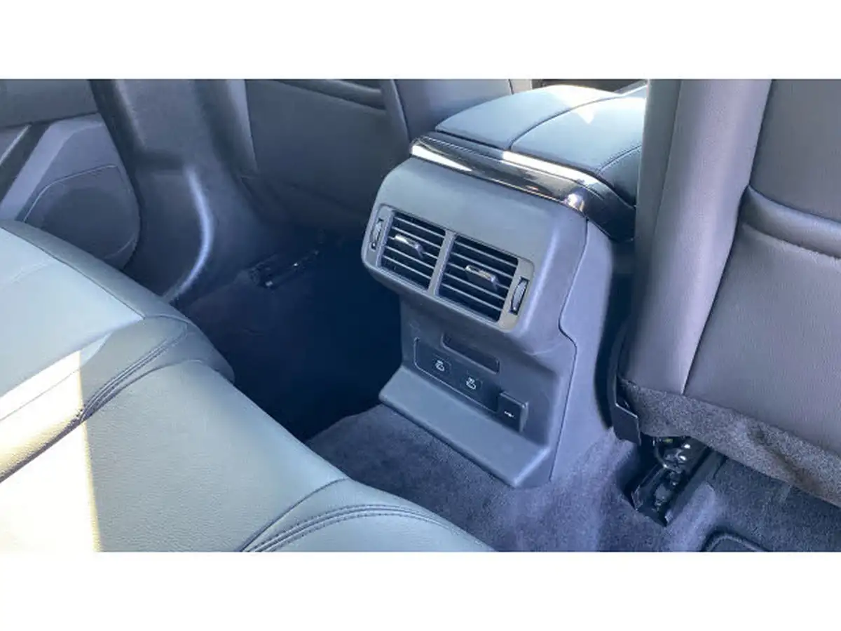 2023-land-rover-range-rover-velar-20-d200-dynamic-se-big-17
