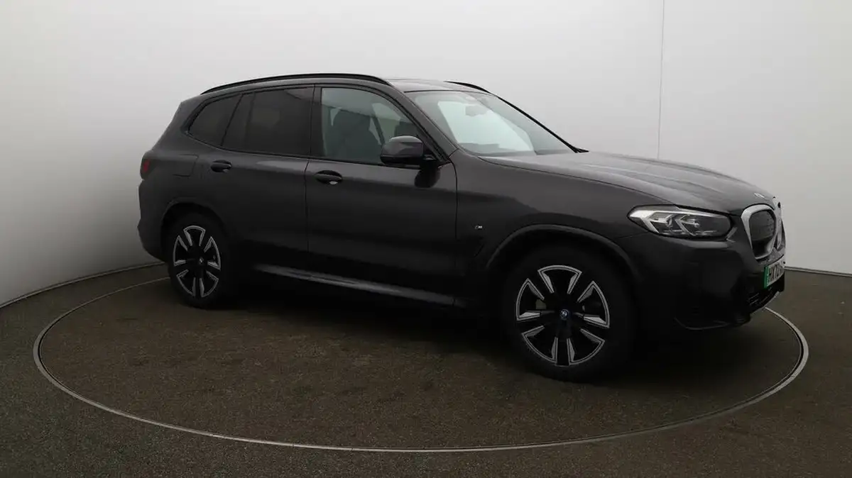 2022-bmw-ix3-e-m-sport-big-39