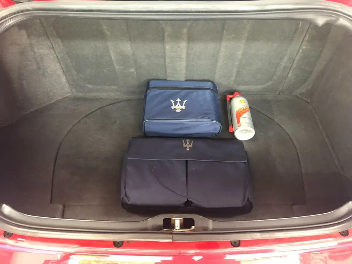 2004-maserati-coupe-42-cambiocorsa-big-29