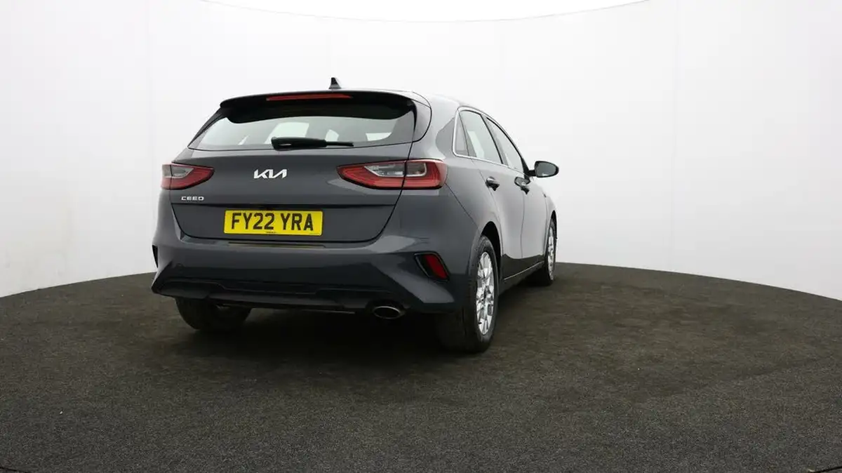 2021-kia-ceed-10-t-gdi-2-hatchback-big-74