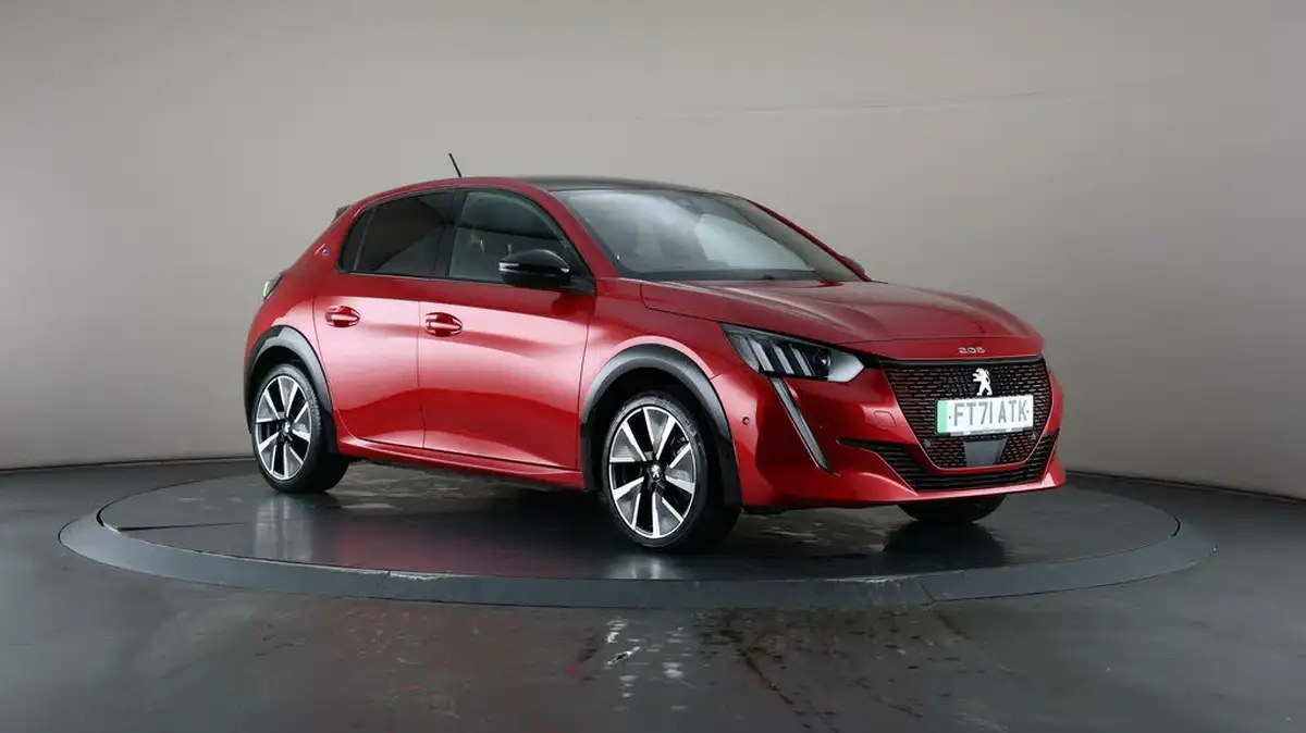 2022-peugeot-208-e-gt-136bhp-50kwh-big-52