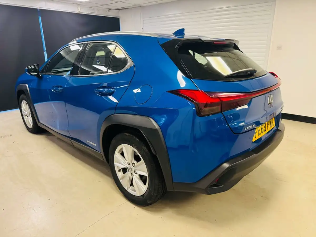 2019-lexus-ux-250h-20-ux-premium-pack-with-navigation-big-3